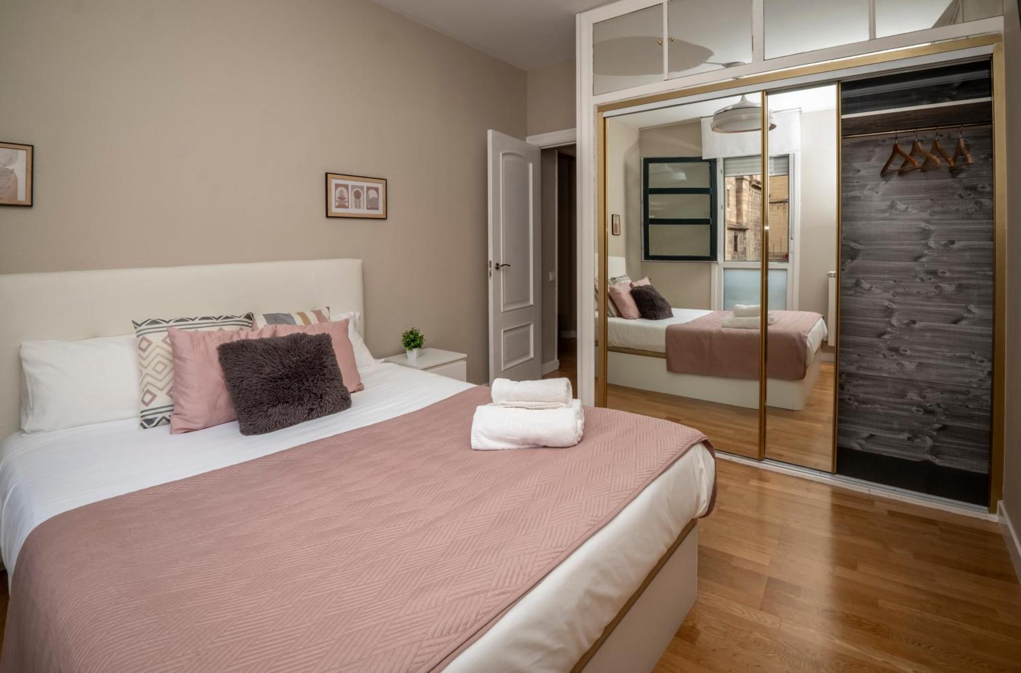 Santiago Tower Aire Ac Casco Antiguo By Apartamentos Logroño Buitenkant foto