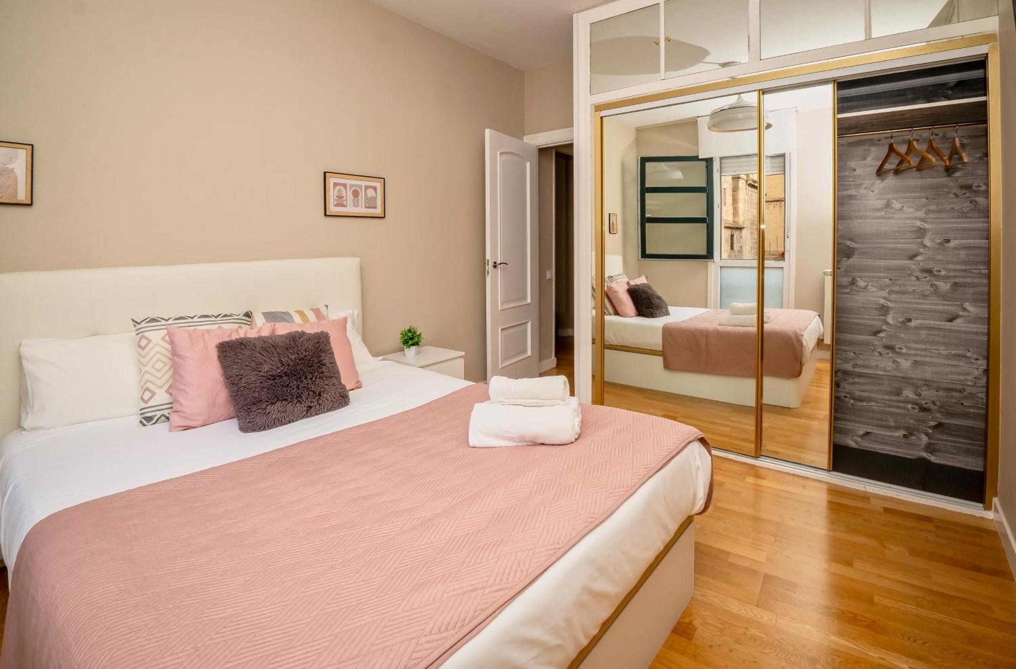 Santiago Tower Aire Ac Casco Antiguo By Apartamentos Logroño Buitenkant foto